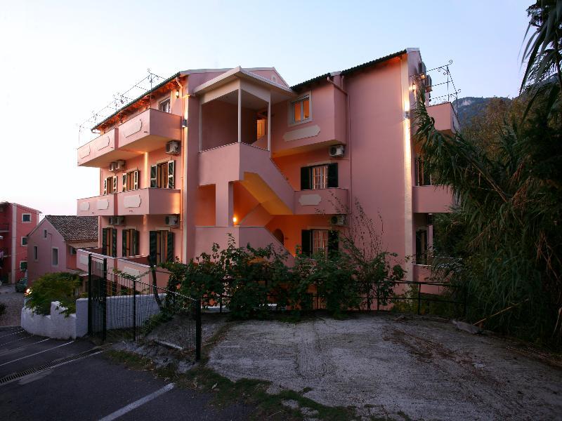 بينيتسيس Alexis Apartments المظهر الخارجي الصورة